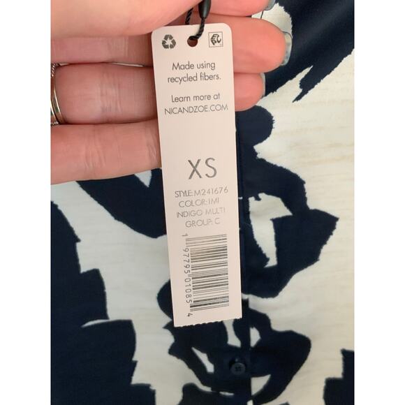 NIC + ZOE ROSE BLOOM TOP - Picture 6 of 10